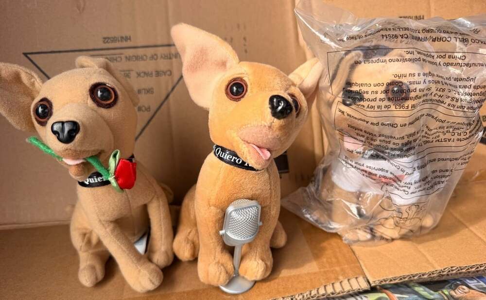 Taco Bell Chihuahua Plush Dog with Microphone Lot of 3
